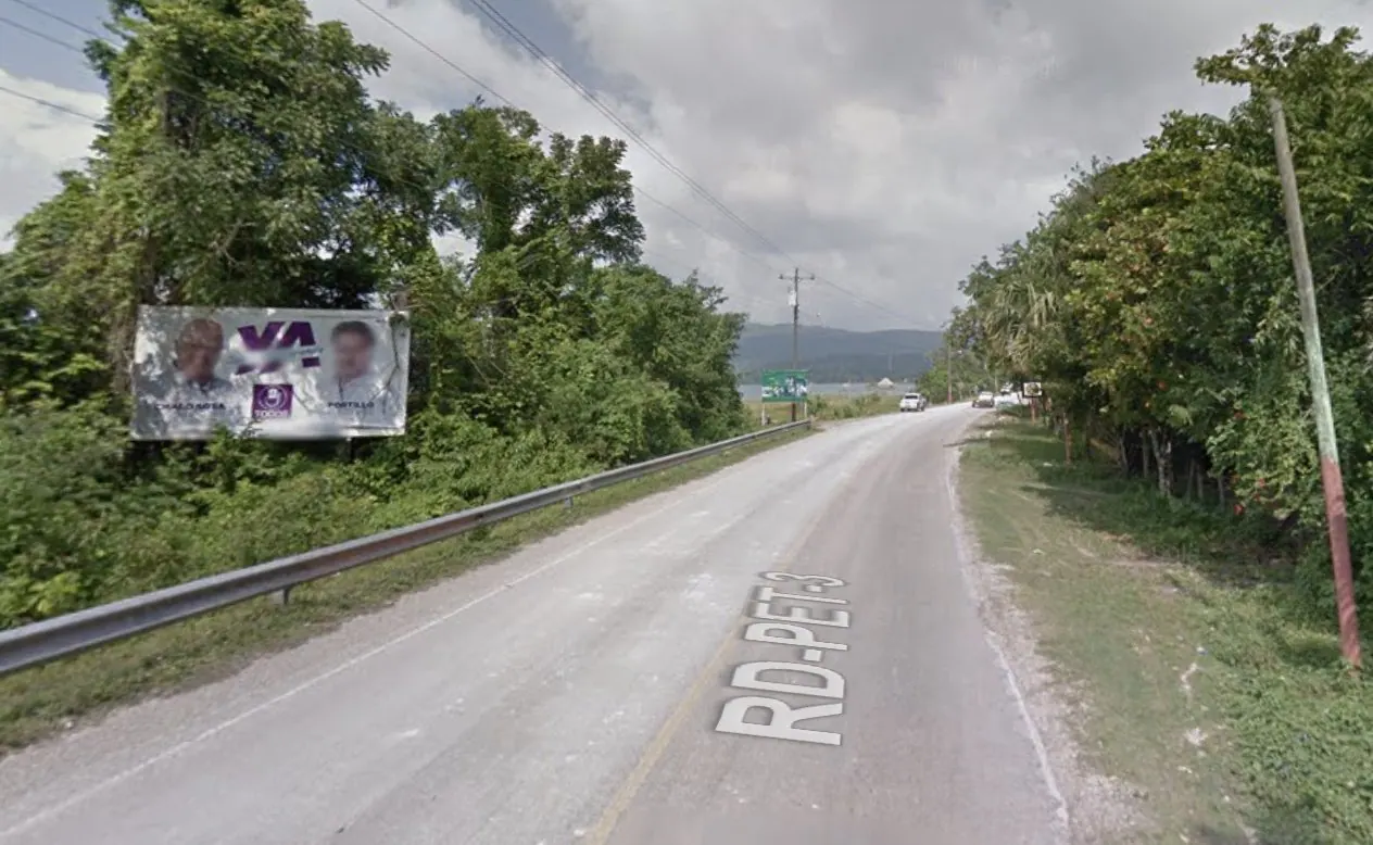 Valla AT-118 - Km 490 a Tikal