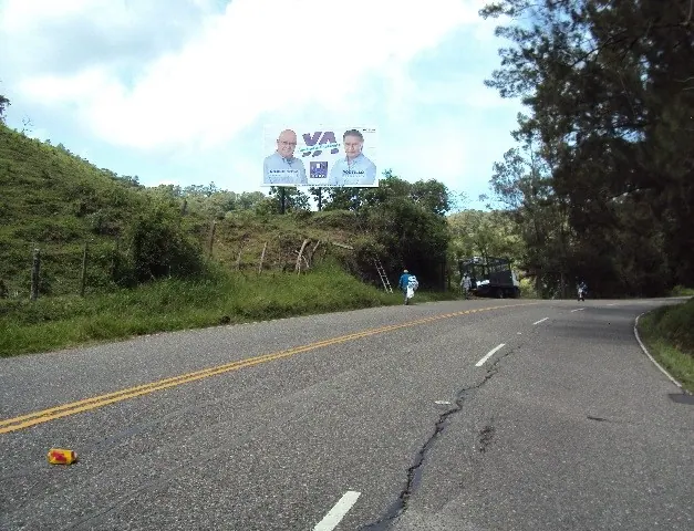 Valla AT-77 - Km 217.6 retorno de Esquipulas (Entrada)