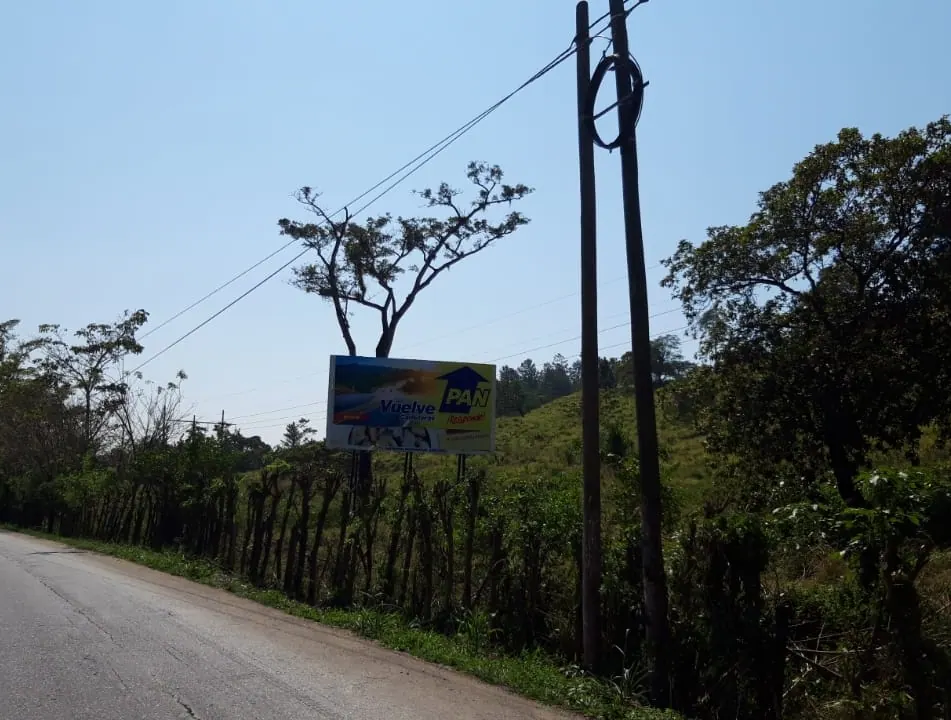 Valla AT-85 - Km 214.9 Retorno a Los Amates (Entrada)