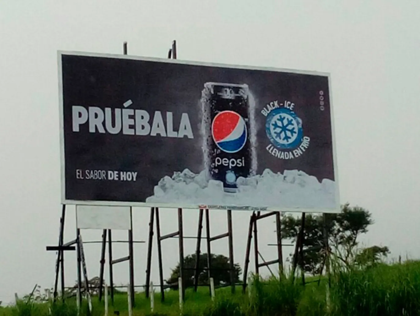 Rótulos Tipo Estructuras Publicitarias Tipo Vallas - ejemplo